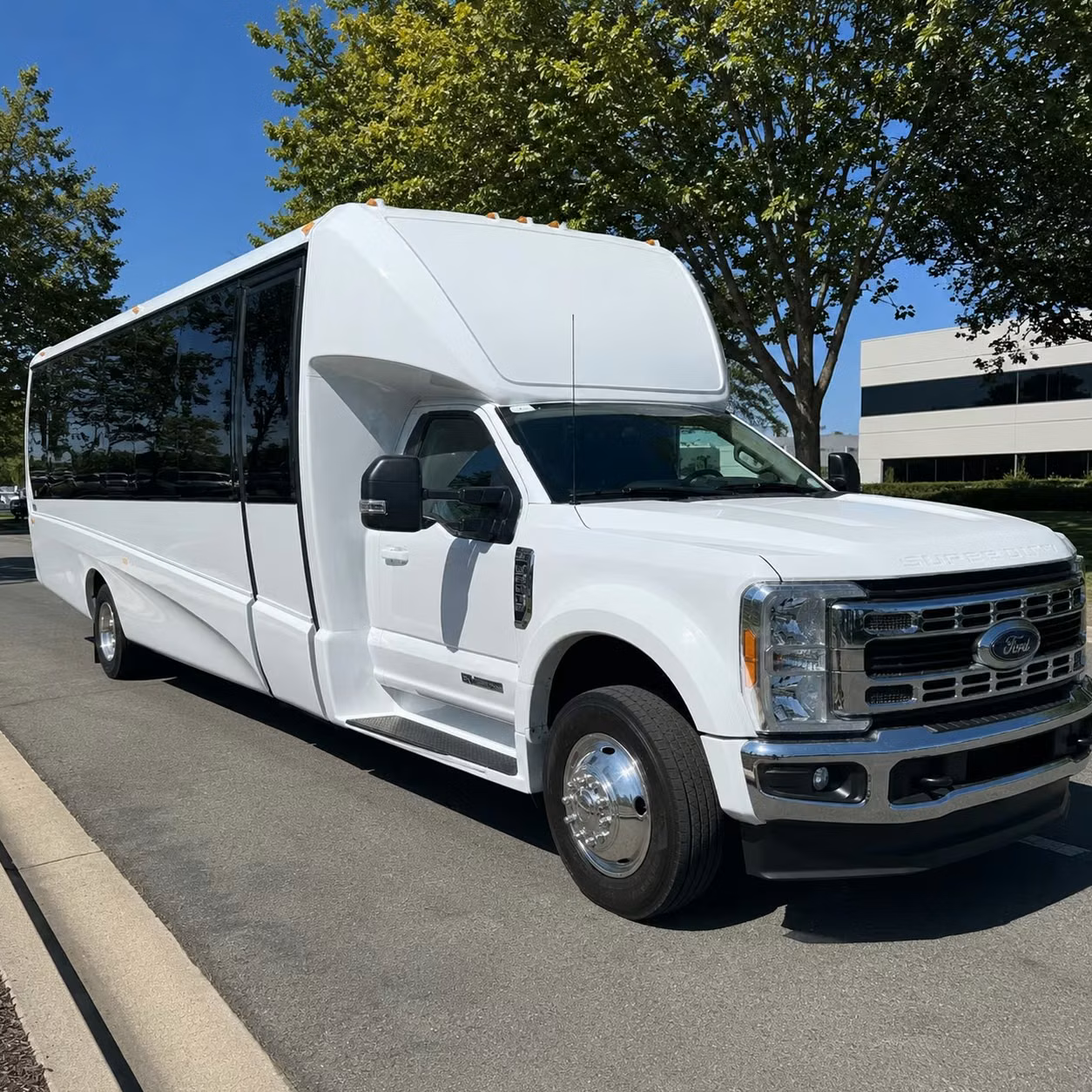 15 passenger minibus