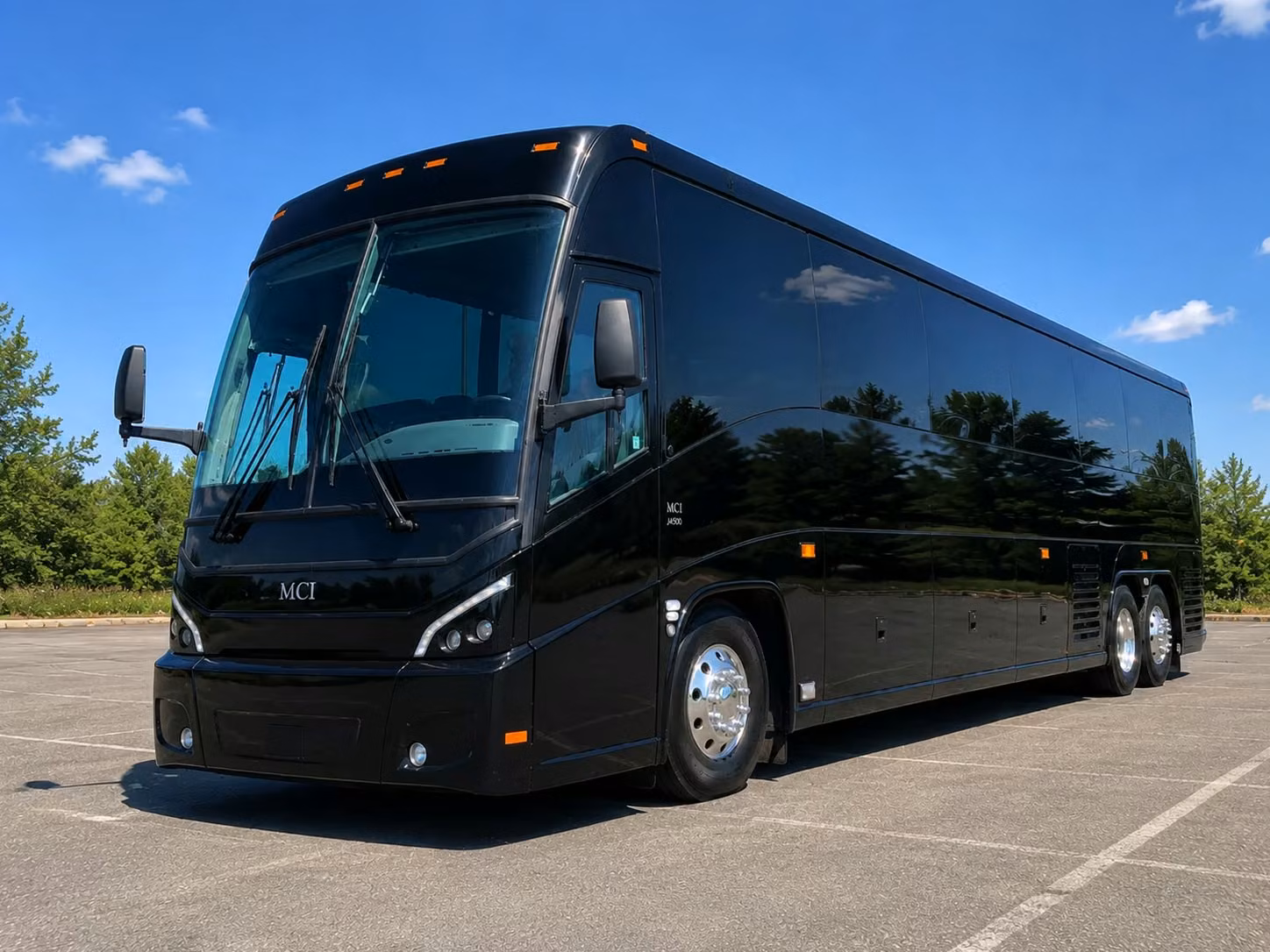 charter buses for cma fest bonnaroo and nashville s biggest events