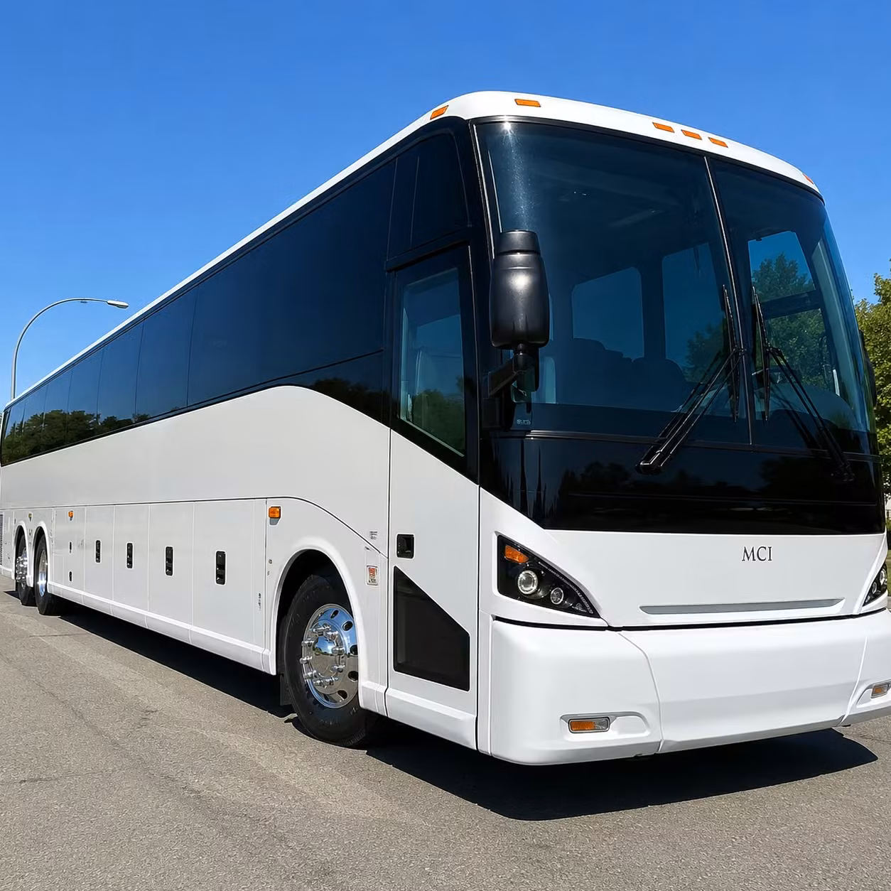 choosing the right bus for your nashville airport transportation needs